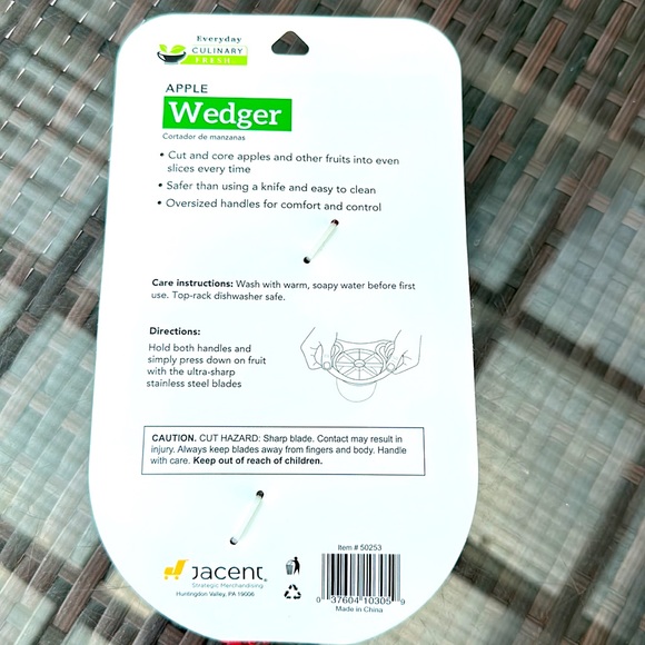 NWT Culinary Fresh Apple Wedger - Picture 3 of 3